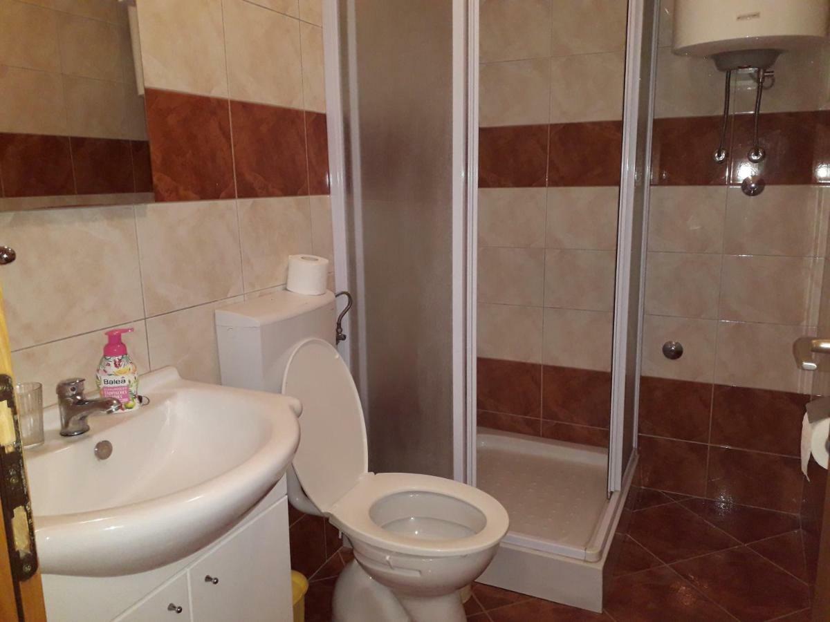 Apartments Rajka Лопар Экстерьер фото